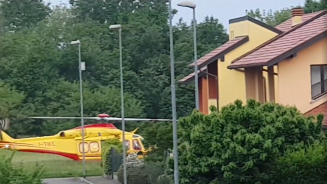 Samarate (Varese), una donna e sua figlia uccisi a martellate. Fermato il marito