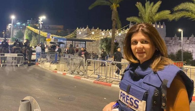 Anp: ha respinto la richiesta di Israele di una indagine congiunta sulla uccisione della reporter di Al-Jazeera Shireen Abu Akleh
