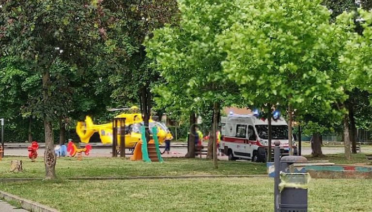 Osio Sopra (Bergamo), stavano cucinando marshmallow: ustionati cinque bambini