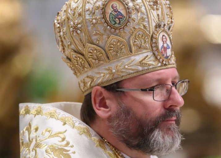 Guerra in Ucraina, l’Arcivescovo di Kiev in lacrime racconta la distruzione di Chernihiv: “Ho visto crimini orribili”