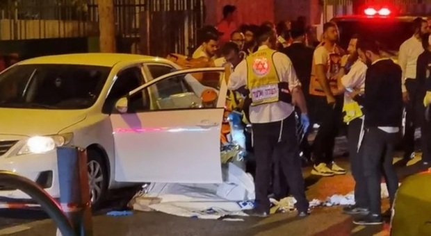 Israele, tre persone morte nell’attacco terroristico di Hamas a Elad