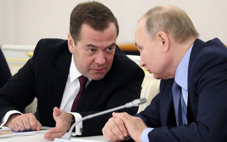 Medvedev ribadisce : “La Crimea all’Ucraina porterebbe ad una guerra totale”