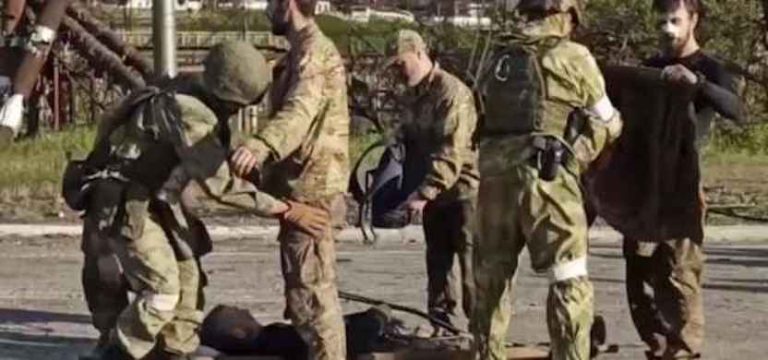 Guerra in Ucraina, 89 soldati del battaglione Azov trasferiti in Russia saranno processati
