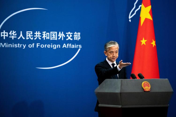Pechino attacca gli Usa: “L’obiettivo è contenere e stroncare lo sviluppo della Cina”