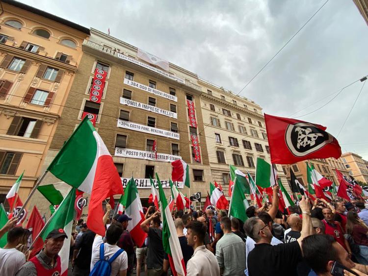 Roma, sit in di Casapound sotto la sede in via Napoleone III all’Esquilino