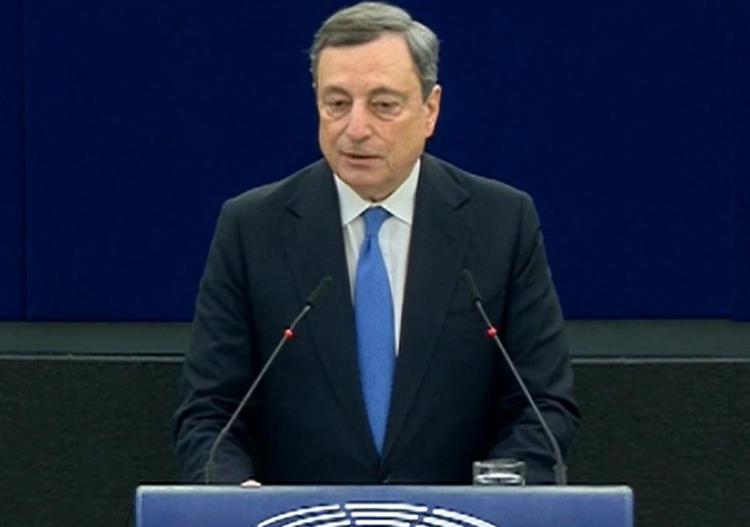 Guerra in Ucraina, parla il premier Draghi al Parlamento europea: “E’ una delle crisi più gravi della storia della Ue”