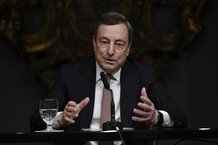 Diplomatici italiani espulsi, parla il premier Draghi: “E’ un atto ostile ma il dialogo va avanti”