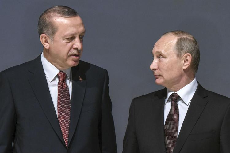 Guerra in Ucraina, oggi colloquio telefonico tra Putin ed Erdogan