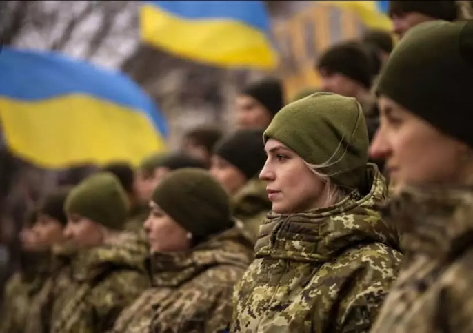 Guerra in Ucraina, secondo Kiev “La Russia sta conducendo una mobilitazione segreta nei territori occupati per arruolare le donne”