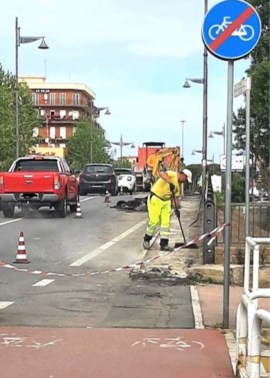 Ponte Navarra, iniziati i lavori di sistemazione del passaggio pedonale