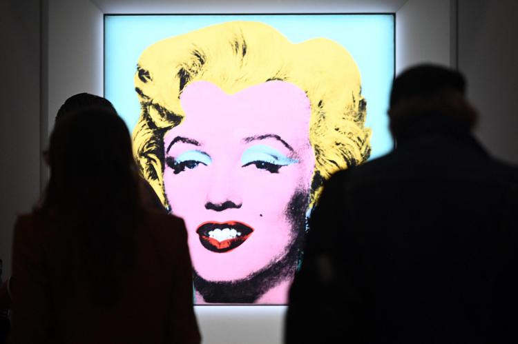 New York, cifra record per un’opera di Andy Warhol: 195 milioni di dollari per celebre serigrafia di Marylin Monroe