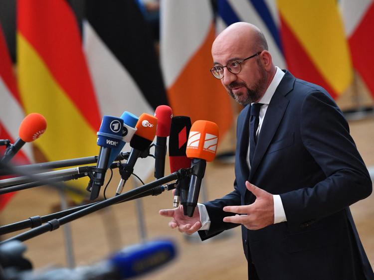 Ue: raggiunto l’accordo sull’embargo al petrolio russo