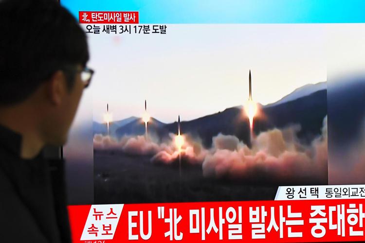 La Corea del Nord ha lanciato un sospetto missile balistico