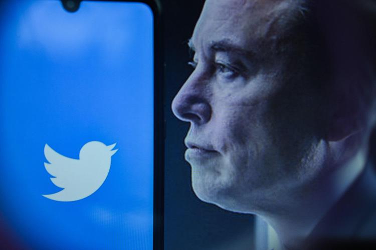 Elon Musk getta nuovi dubbi sull’acquisto di Twitter