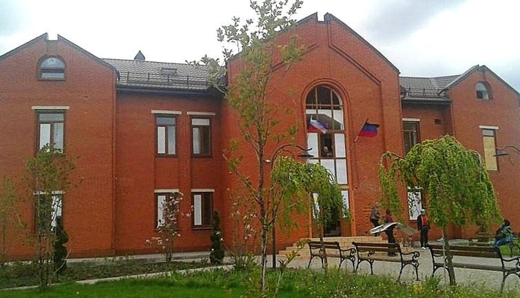 Guerra in Ucraina, a Mariupol i militari russi sequestrano un convento cattolico