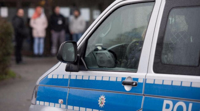 Germania, una donna e una bambina sono stati accoltellati davanti una scuola elementare di Esslingen