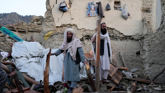 Afghanistan, si aggrava il bilancio del terremoto: almeno 1.500 morti e oltre 2mila feriti