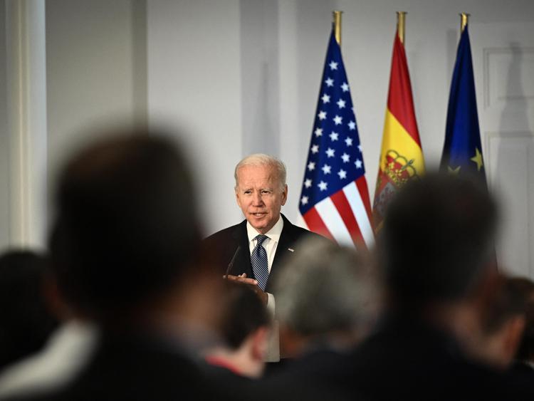 Il presidente Biden: “Gli Stati Uniti dispiegheranno difese aree aggiuntive e altre capacità in Germania e Italia”