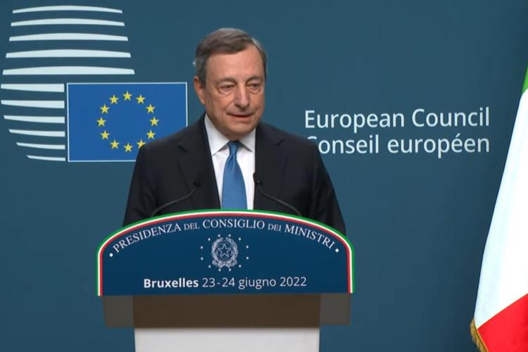 Consiglio europeo, parla il premier Draghi: “Per quanto riguarda la dipendenza dal gas russo, l’anno scorso era il 40% mentre oggi è il 25%”