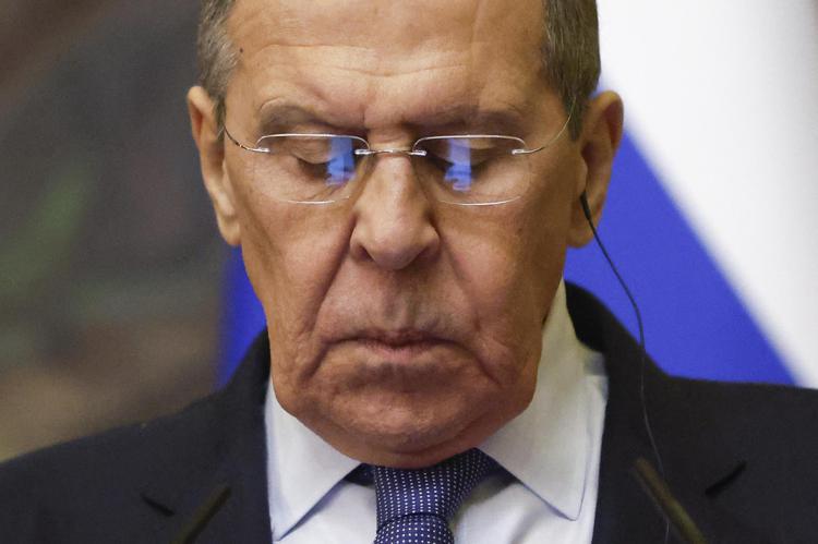Guerra in Ucraina, parla il ministro Lavrov: “I contatti con l’Europa non sono più una priorità”