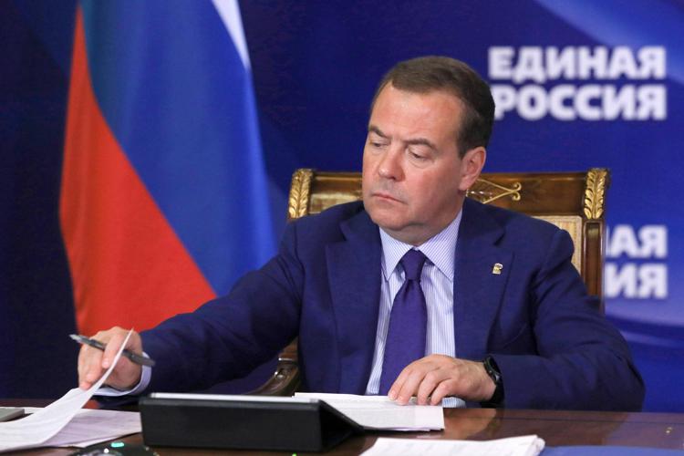 L’ultima minaccia di Medvedev: “L’Ucraina potrebbe scomparire dalla mappa del mondo”