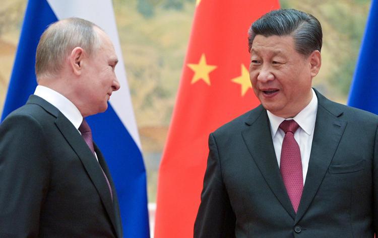 Guerra in Ucraina, faccia a faccia tra Putin e Xi Jinping: “Si cerca una soluzione responsabile del conflitto”