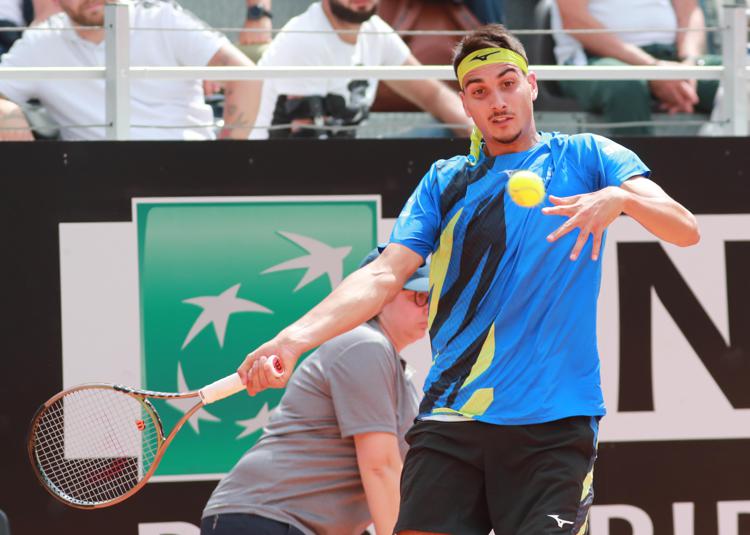 Tennis, al torneo di Wimbledon Lorenzo Sonego avanza al terzo turno