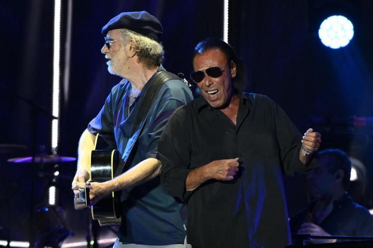 Musica: oltre 45mila persone all’Olimpico per il concerto di Venditti e De Gregori