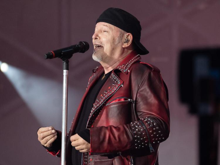 Grande attesa per il concerto di Vasco Rossi domani a Napoli