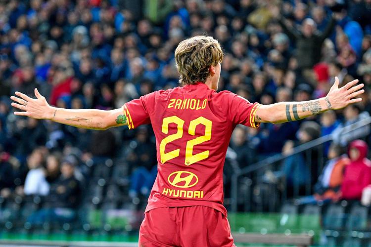 Calcio, a settembre il rinnovo del contratto per il giallorosso Niccolò Zaniolo