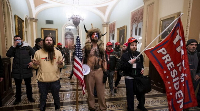 Usa, la Commissione d’inchiesta sull’assalto a Capitol Hill del 6 gennaio 2021: “Trump scelse di non agire”