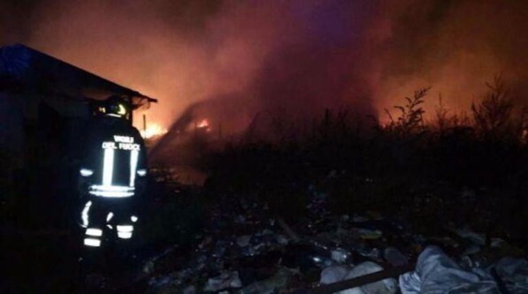 Roma, tragedia alla Pisana per l’incendio di una villetta: morte due persone