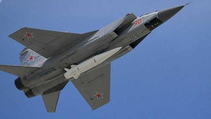 Guerra in Ucraina, parla Zelensky: “Contro di noi la Russia ha lanciato oltre 3mila missili da crociera”