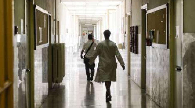 Catania, è morto nell’ospedale pediatrico di Taormina Domenico Bandieramonte un bimbo di quattro anni a causa di un’infezione da enterococco. La rabbia della madre: “Me l’hanno ucciso”