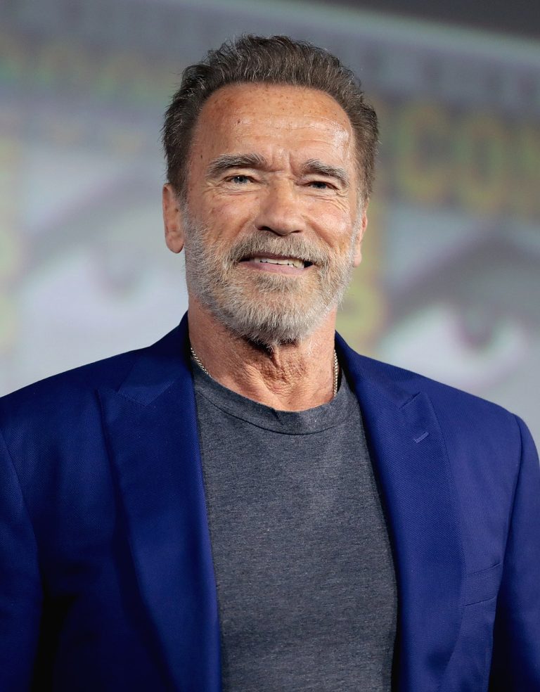 Cinema, Arnold Schwarzenegger spegne 75 candeline