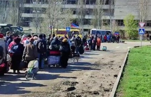 Guerra in Ucraina, La Russia avrebbe evacuato più di 22mila persone da Donetsk e Lugansk