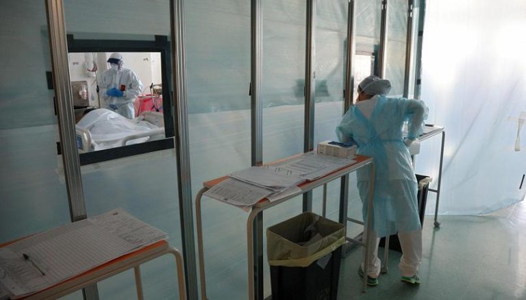 Bologna, è morta la baby-sitter filippina caduta nella piscina insieme alle bimba di due anni che accudiva