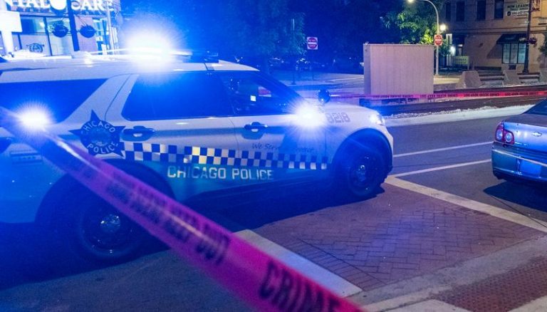 Usa, per la strage di Chicago Robert Crimo è accusato di sette omicidi di primo grado