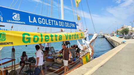 Lazio, il report di Goletta Verde sulle coste: sono inquinati 15 punti su 23