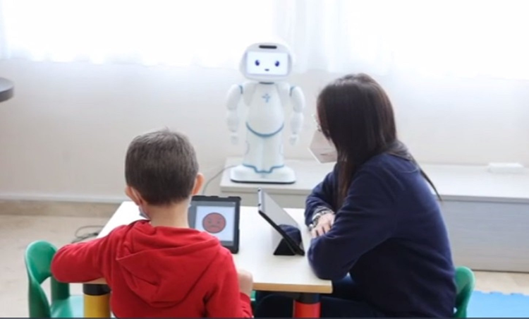 L’efficacia della terapia comportamentale assistita dai robot sui bambini autistici è ormai una realtà