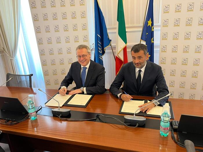 Anci e Confindustria firmano un protocollo d’intesa sui fondi del Pnrr