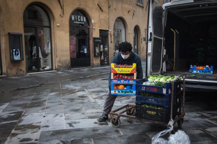 Lavoro, l’allarme dell’Inps: oltre 3,3 milioni di persone con un reddito inferiore ai mille euro al mese