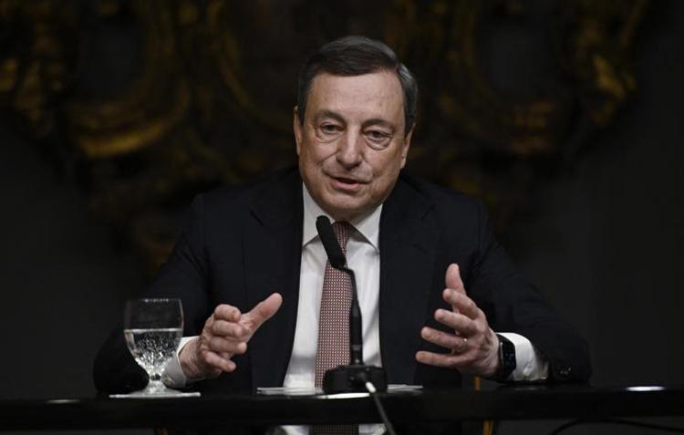 L’ultima promessa di Mario Draghi: “Confermo la volontà del governo di non abbandonare i lavoratori, i pensionati e le imprese”