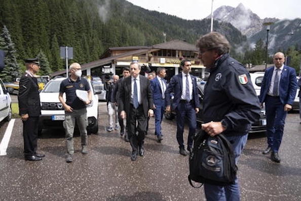 La tragedia della Marmolada: 8 morti, 8 feriti e 13 dispersi. Il dolore del premier Draghi