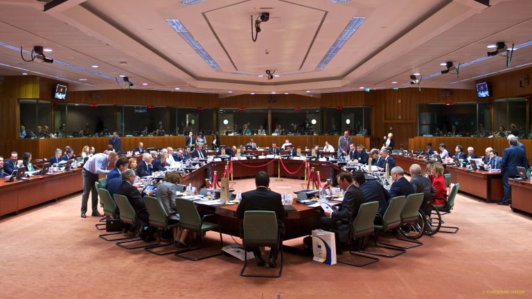 Il Consiglio Ue ha approvato l’erogazione di 1 miliardo di euro di aiuti finanziari all’Ucraina