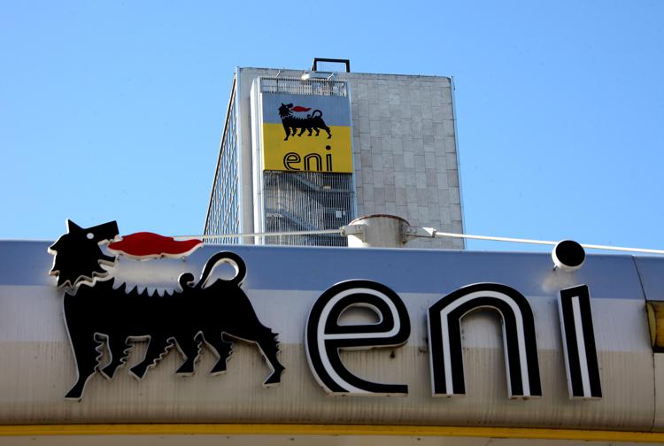 Processo Eni-Shell per corruzione: “Questo processo deve finire oggi perché non ha fondamento”. La procura generale di Milano rinuncia all’appello nei confronti dei 15 imputati