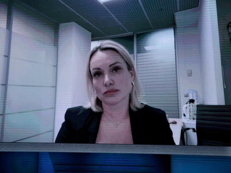 Russia, arrestata e poi subito rilasciata la giornalista “no war” Marina Ovsyannikova