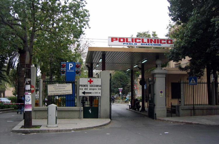 Palermo: è stata dimessa dal Policlinico Rosalia Manosperti la mamma del piccolo Andrea Mirabile il bimbo di soli 6 anni morto a Sharm el Sheik