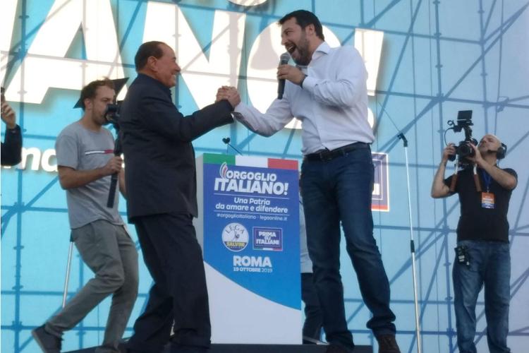 Crisi di governo, sintonia tra Berlusconi e Salvini per affrontare il “dopo Draghi”