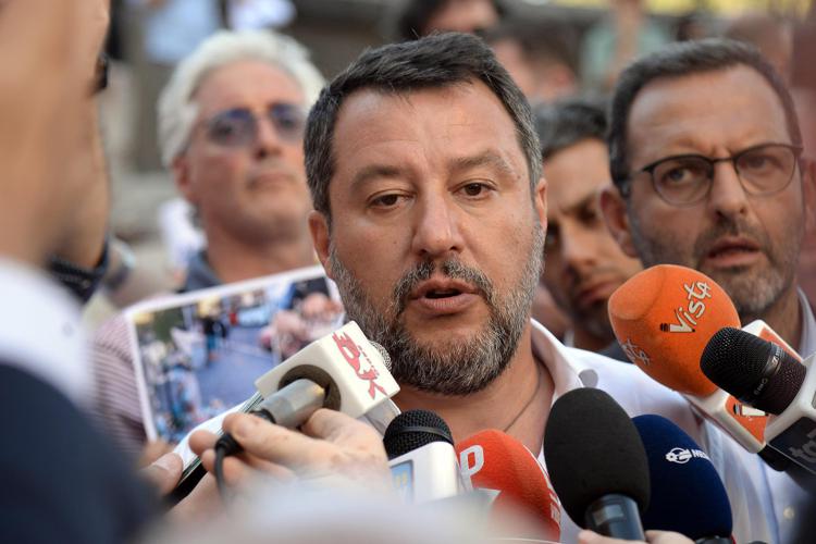 Crisi di Governo, Salvini convoca i tutti parlamentari della Lega lunedì sera alle 20.30